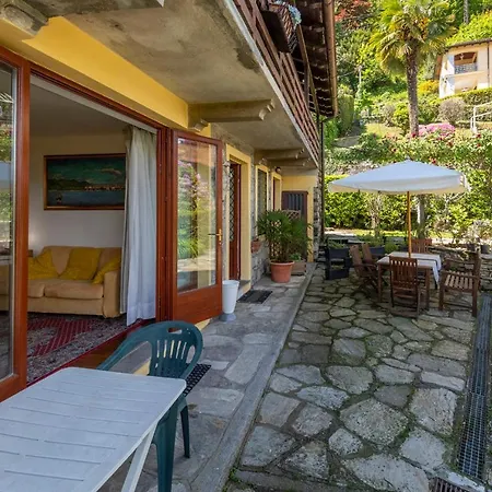 Apartment Lucciola Stresa