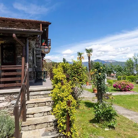 Apartment Lucciola Stresa